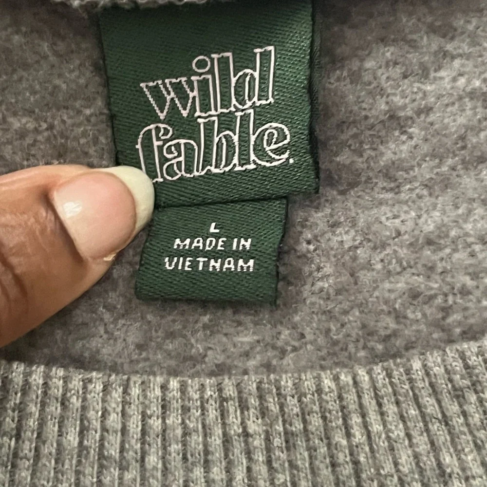EUC Wild Fable Cropped Crewneck Sweatshirt in Heathered Gray - Sz Large - Picture 3 of 11